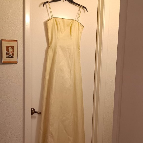 Vintage Beautiful Yellow Prom/Formal Dress from 2001 - Size 3/4 - Picture 12 of 15